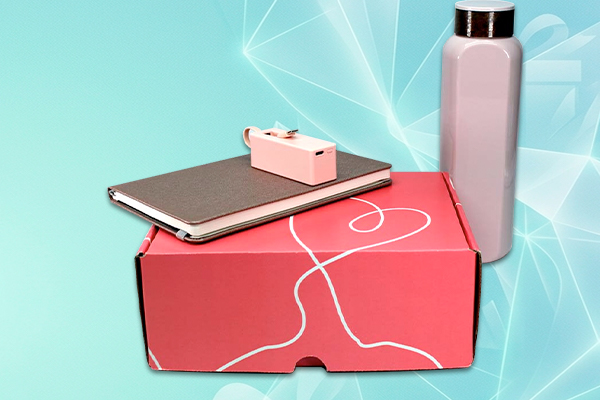 Kit empresarial caja rosa: Libreta, Botella y Power Bank